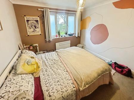 2 bedroom Flat for sale in Allingham Court, Newcastle upon Tyne, NE7