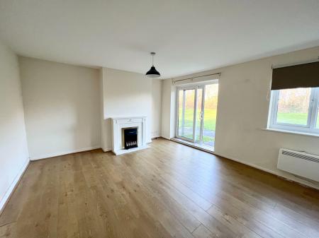 1 bedroom Studio flat to let in Hutton House, St Johns Green, North Shields, NE29