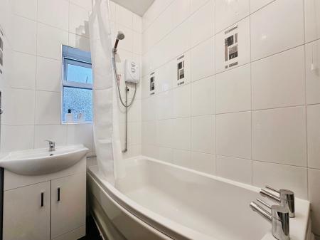 2 bedroom Semi-detached house for sale in Broadwood Road, Denton Burn, Newcastle upon Tyne, NE15