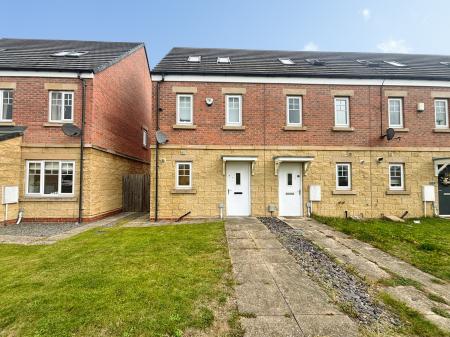 3 bedroom End of terrace house for sale in Klondyke Walk, Blaydon, NE21