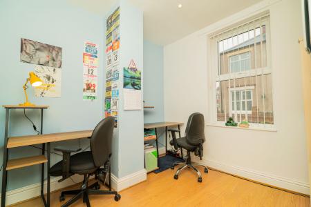 2 bedroom Flat for sale in Cromwell Terrace, North Shields, North Shields, NE29