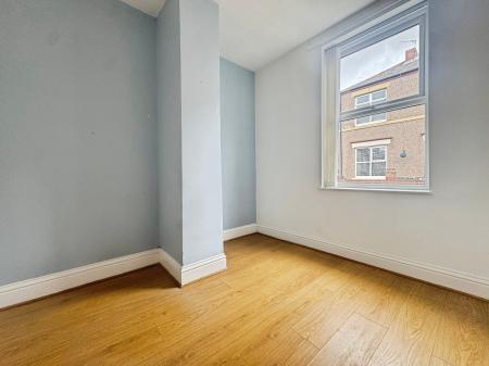 2 bedroom Flat for sale in Cromwell Terrace, North Shields, North Shields, NE29