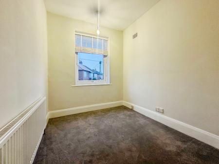 2 bedroom Flat for sale in Bavington Drive, Fenham, Newcastle upon Tyne, NE5
