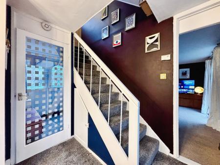 3 bedroom End of terrace house for sale in Stoneleigh Place, Longbenton, Newcastle upon Tyne, NE12