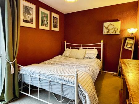 3 bedroom End of terrace house for sale in Stoneleigh Place, Longbenton, Newcastle upon Tyne, NE12