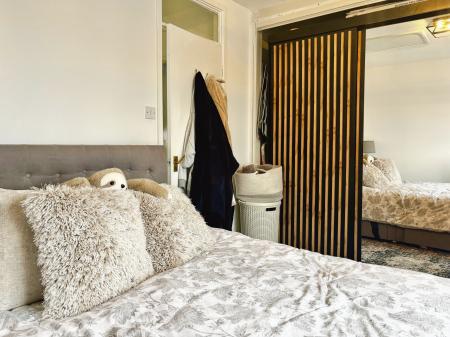 1 bedroom Flat for sale in Rowes Mews, St Peters Basin, Newcastle upon Tyne, NE6