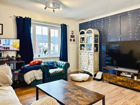 1 bedroom Flat for sale in Rowes Mews, St Peters Basin, Newcastle upon Tyne, NE6