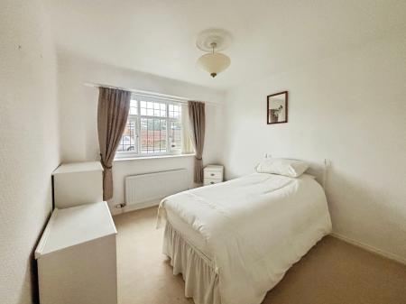 2 bedroom Semi-detached bungalow for sale in Lobelia Close, Chapel Park, Newcastle upon Tyne, NE5