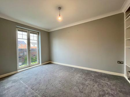 4 bedroom Town house to let in Sanderson Villas, St James Village, Gateshead, NE8