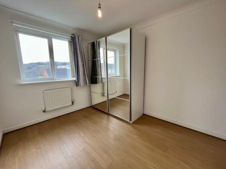 4 bedroom Town house to let in Sanderson Villas, St James Village, Gateshead, NE8