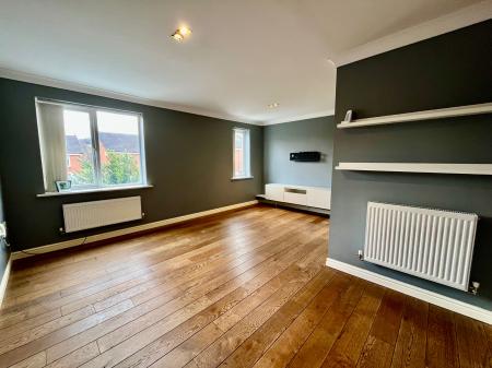 4 bedroom Town house to let in Sanderson Villas, St James Village, Gateshead, NE8