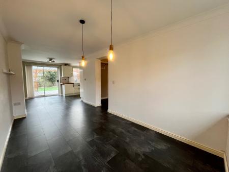 4 bedroom Town house to let in Sanderson Villas, St James Village, Gateshead, NE8