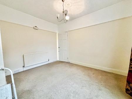 2 bedroom Flat for sale in Wych Elm Crescent, High Heaton, Newcastle upon Tyne, NE7
