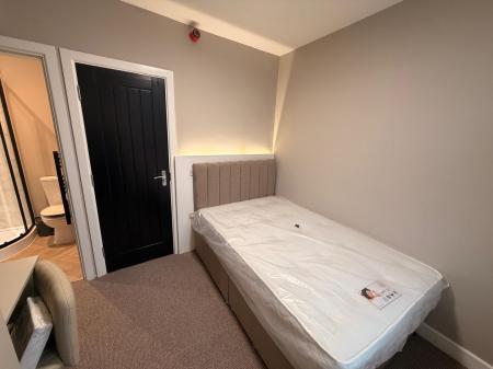 1 bedroom Maisonette to let in Hillfield Street, Bensham, Gateshead, NE8