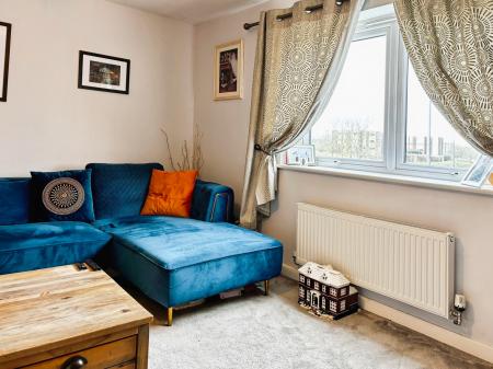 3 bedroom Terraced House for sale in White Swan Close, Killingworth, Newcastle upon Tyne, NE12