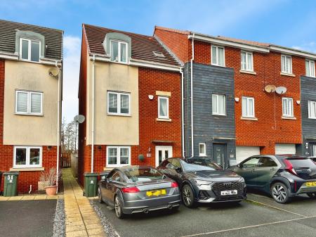 3 bedroom Terraced House for sale in White Swan Close, Killingworth, Newcastle upon Tyne, NE12