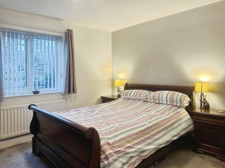 2 bedroom Flat for sale in Morrit Court, Benton, Newcastle upon Tyne, NE7