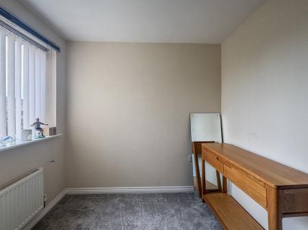 2 bedroom Flat for sale in Ashover Road, Kenton, Newcastle upon Tyne, NE3