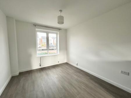 4 bedroom Semi-detached house to let in Roseden Way, Newcastle upon Tyne, NE13