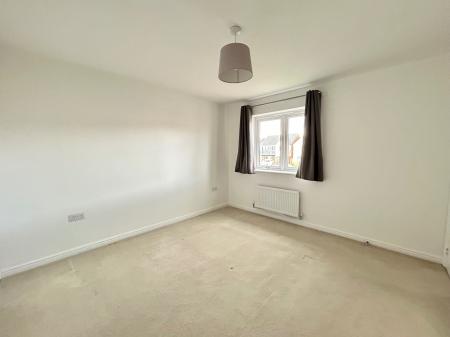 4 bedroom Semi-detached house to let in Roseden Way, Newcastle upon Tyne, NE13