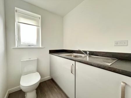 4 bedroom Semi-detached house to let in Roseden Way, Newcastle upon Tyne, NE13