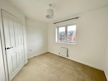 4 bedroom Semi-detached house to let in Roseden Way, Newcastle upon Tyne, NE13