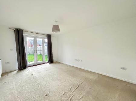 4 bedroom Semi-detached house to let in Roseden Way, Newcastle upon Tyne, NE13