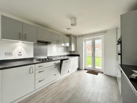 4 bedroom Semi-detached house to let in Roseden Way, Newcastle upon Tyne, NE13