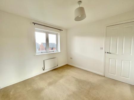 4 bedroom Semi-detached house to let in Roseden Way, Newcastle upon Tyne, NE13