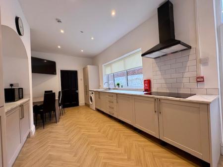 1 bedroom House of Multiple Occupation to let in Elmwood Street, Sunderland, SR2