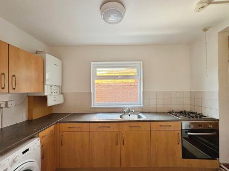 2 bedroom Flat for sale in Fairholm Road, Newcastle upon Tyne, NE4