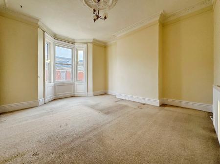 2 bedroom Flat for sale in Fairholm Road, Newcastle upon Tyne, NE4