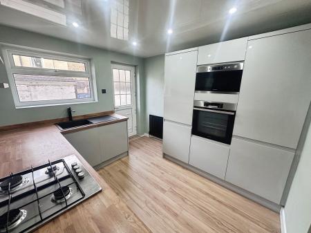 3 bedroom Terraced House for sale in Coronation Street, Ryton, NE40