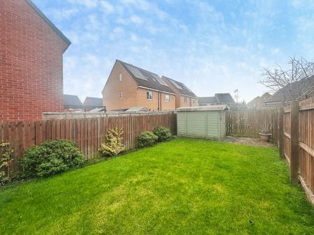 3 bedroom End of terrace house for sale in Greenvale Avenue, Slatyford, Newcastle upon Tyne, NE5