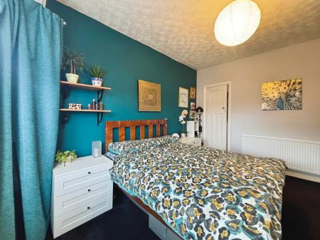 2 bedroom Flat for sale in Dipton Avenue, Elswick, Newcastle upon Tyne, NE4