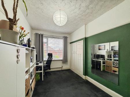 2 bedroom Flat for sale in Dipton Avenue, Elswick, Newcastle upon Tyne, NE4