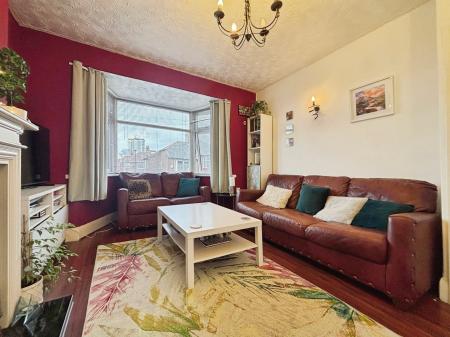 2 bedroom Flat for sale in Dipton Avenue, Elswick, Newcastle upon Tyne, NE4