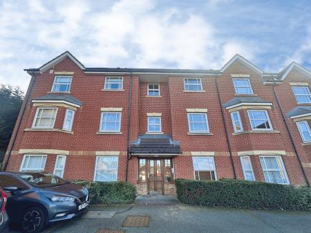 2 bedroom Flat for sale in Nursery Gardens, Fenham, Newcastle upon Tyne, NE5