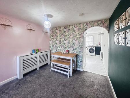 2 bedroom Flat for sale in Nursery Gardens, Fenham, Newcastle upon Tyne, NE5