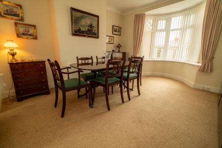 4 bedroom Semi-detached house for sale in Thorntree Drive, Denton Burn, Newcastle upon Tyne, NE15