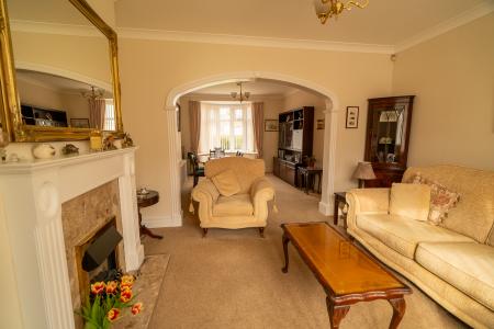 4 bedroom Semi-detached house for sale in Thorntree Drive, Denton Burn, Newcastle upon Tyne, NE15