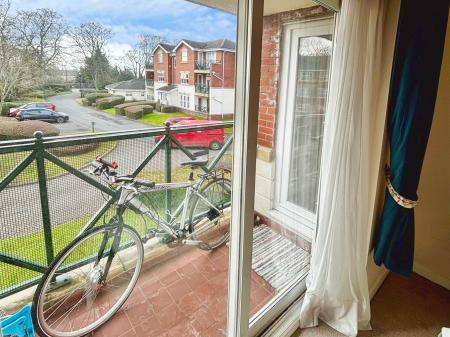 2 bedroom Flat for sale in Belvedere Gardens, Benton, Newcastle upon Tyne, NE12