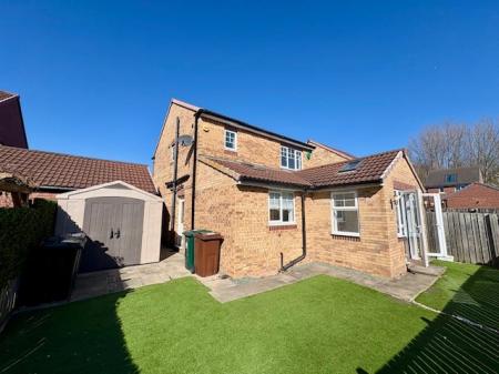 3 bedroom Detached house to let in Howdon Green, Wallsend, NE28