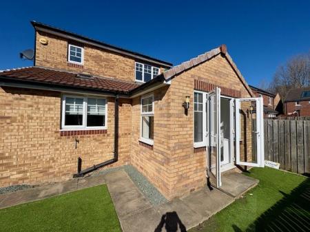 3 bedroom Detached house to let in Howdon Green, Wallsend, NE28