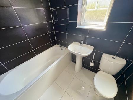 3 bedroom Detached house to let in Howdon Green, Wallsend, NE28