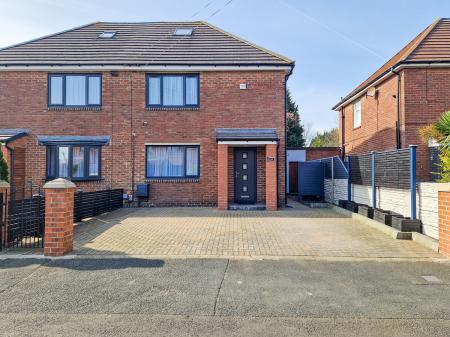 2 bedroom Semi-detached house for sale in Ford Crescent, Shiremoor, NE27