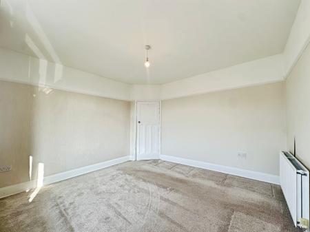 2 bedroom Flat for sale in Guelder Road, High Heaton, Newcastle upon Tyne, NE7