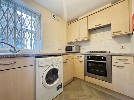 2 bedroom Flat for sale in Blandford Court, City Centre, Newcastle upon Tyne, NE4