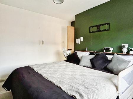 3 bedroom Semi-detached house for sale in Hampshire Gardens, Wallsend, NE28