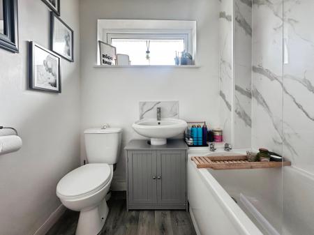 2 bedroom Terraced House for sale in Colnbrook Close, Kingston Park, NE3